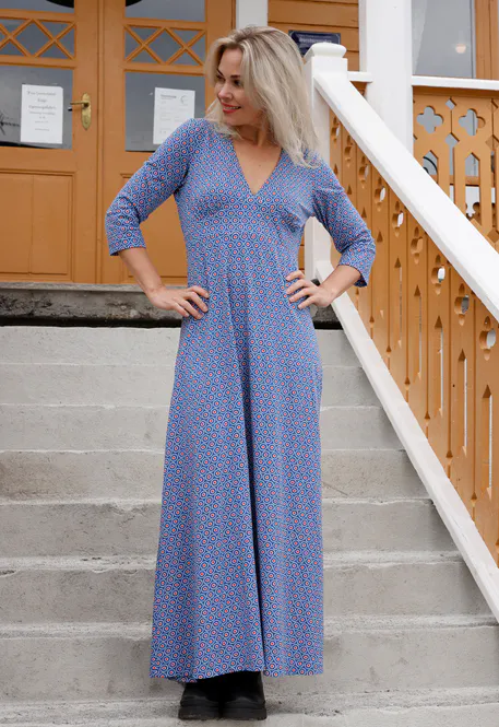 Hovedbilde Giselle blå og rød kjole