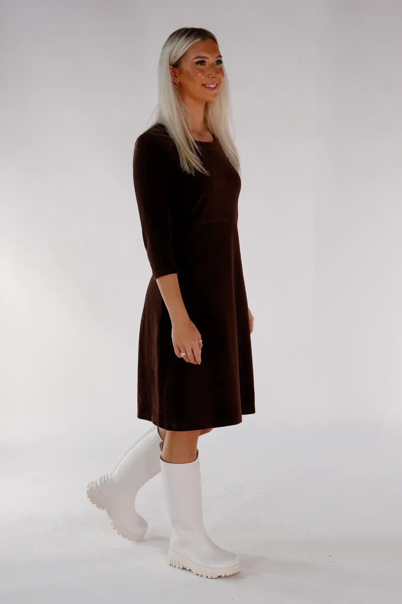 Elli kjole brun babycord 